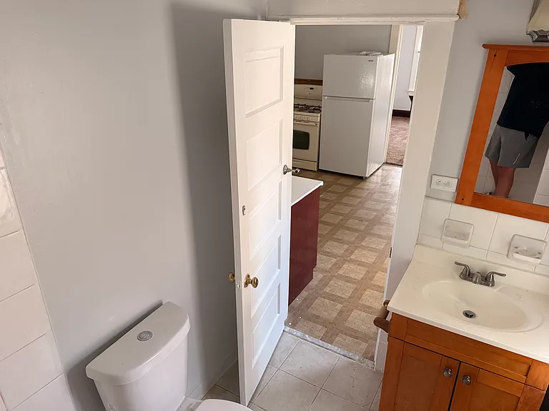 4422 Bridgeview Ave #UP — Photo 5