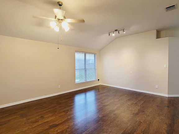 4th image of 1114 Lake Whitney Dr