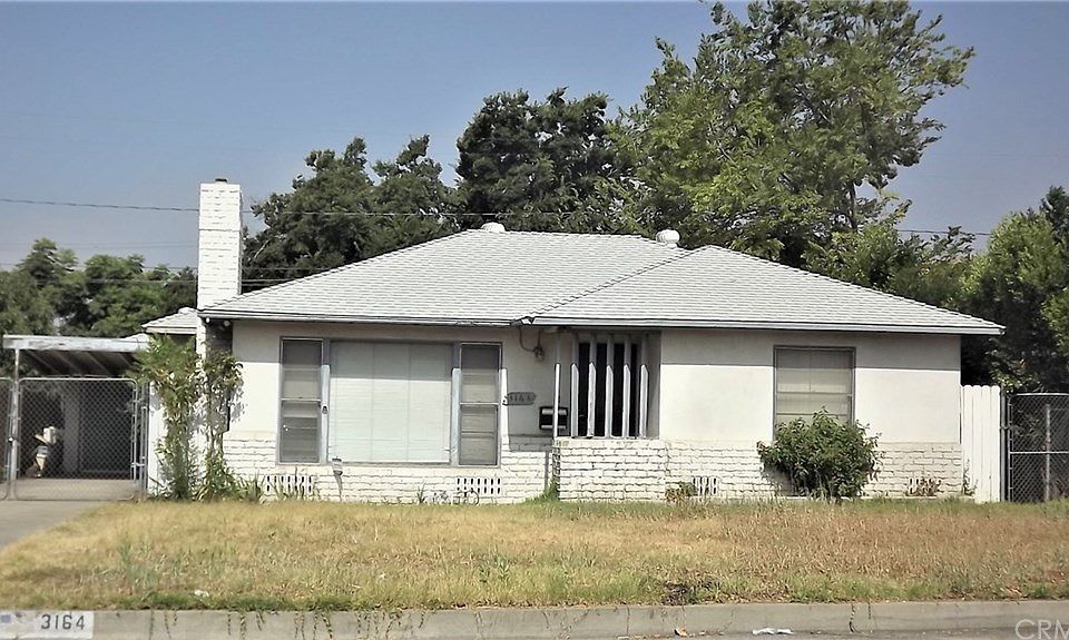 1st image of 3164 Acacia Ave