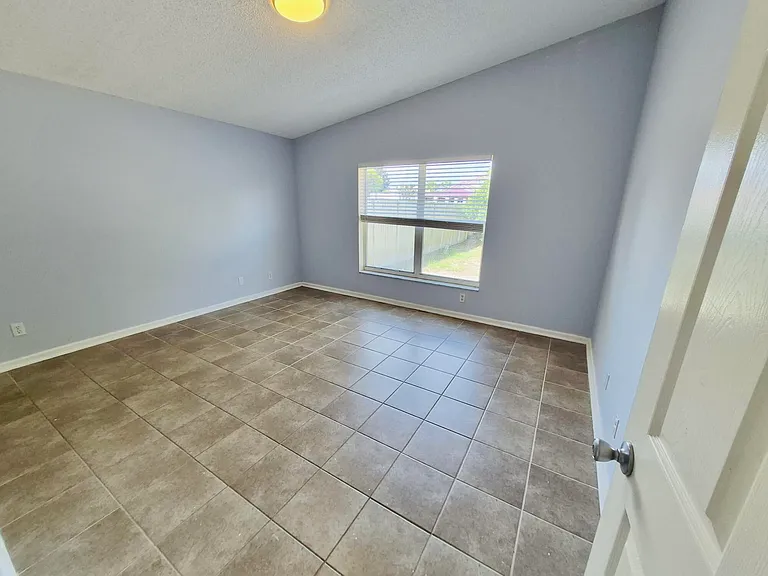 7093 Middlebury Dr #7093 — Photo 14