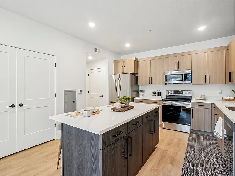 Brigham Lofts — Photo 17