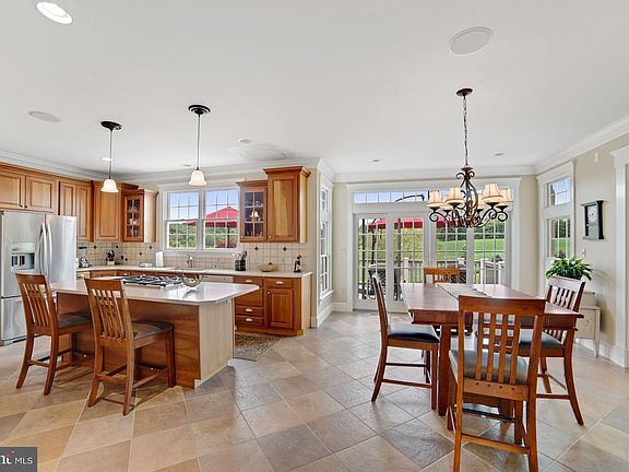 3rd image of 13951 Woodens Ln