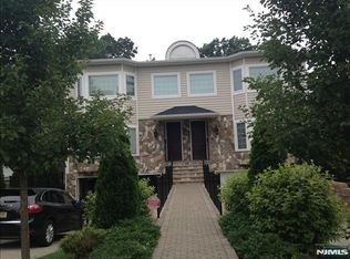 47 Sunset Ln #A, Tenafly, NJ 07670