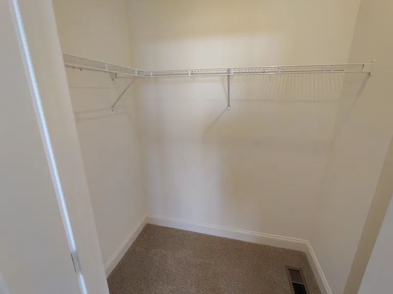 7923 Pine St — Photo 13