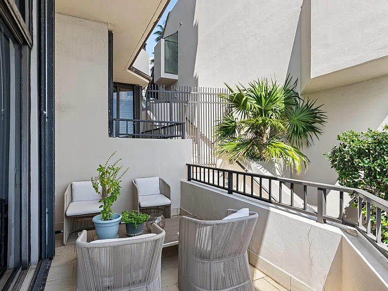 520 Brickell Key Dr #A200 — Photo 11