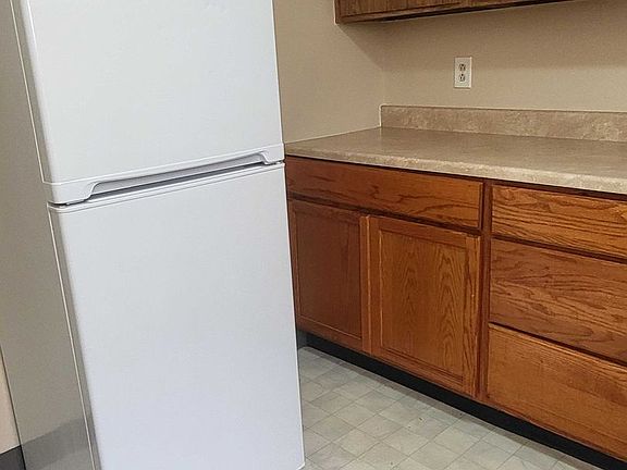 3rd image of 4215 Glenwood Ave APT 6
