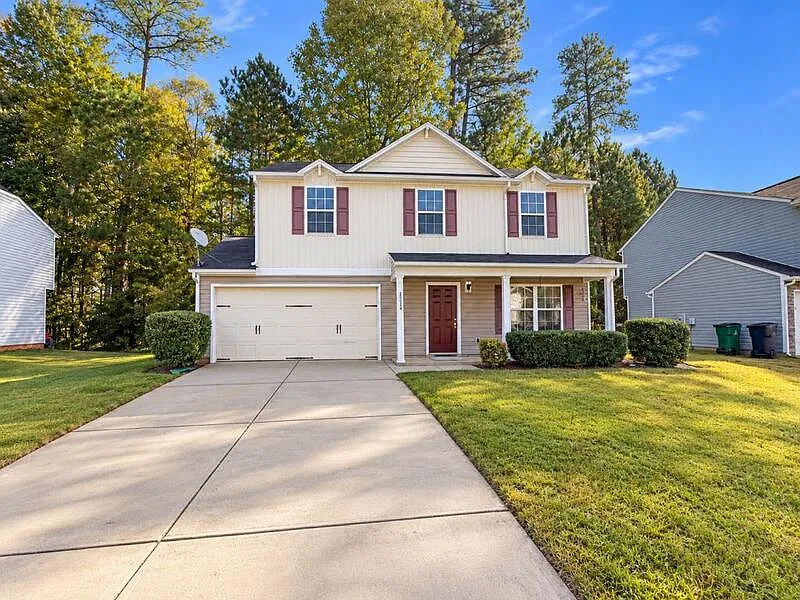 4 bed, 2.5 bath, 1618 sqft, $2,140 — Photo 2