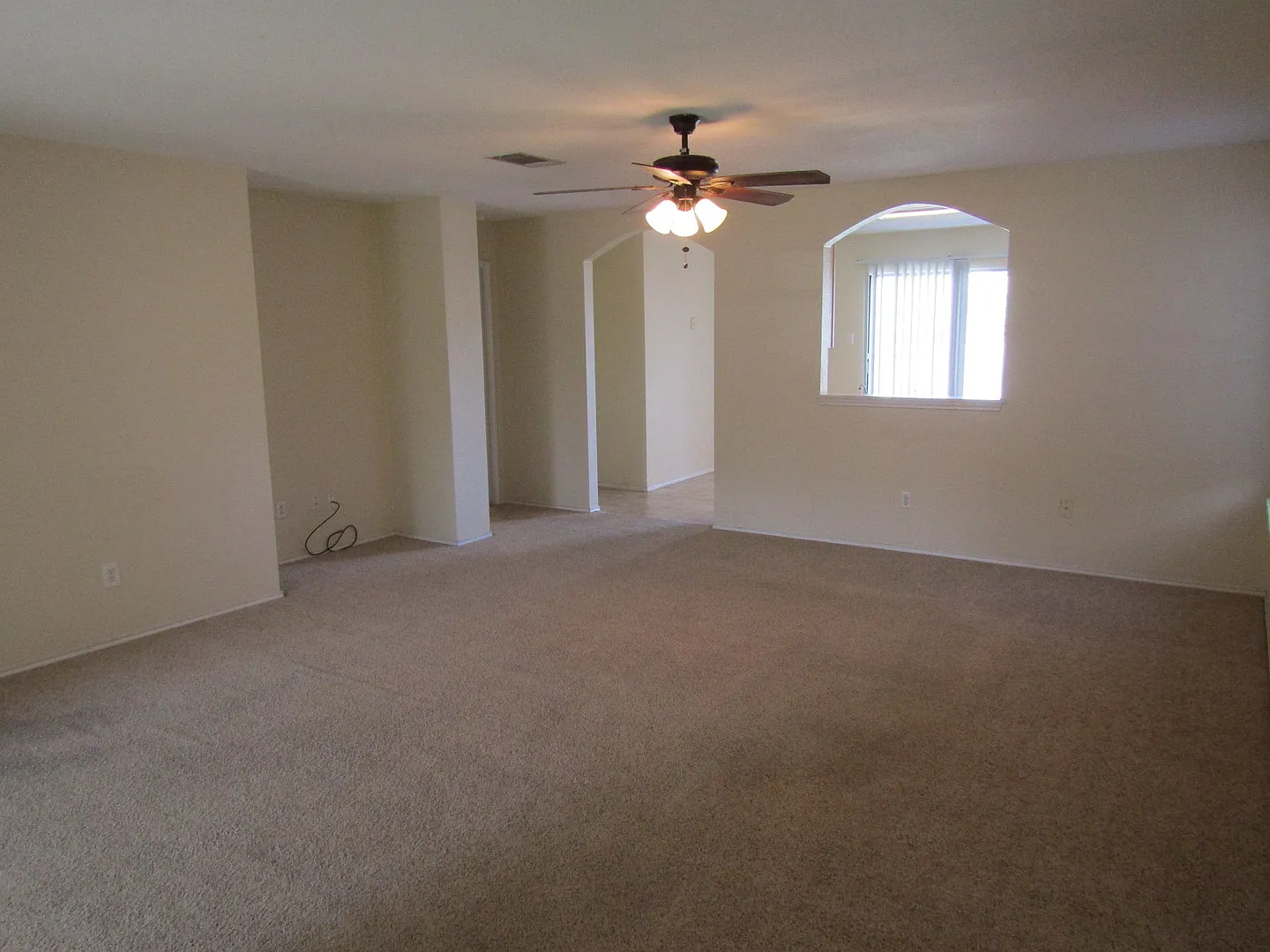 3913 Haley's Way 78664| 3 bed 2 bath 2 Car Garage $1995 — Photo 3