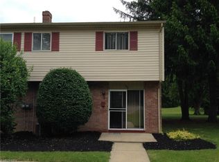 377 Carriage Ln #377, Canfield, OH
