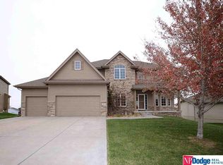 1421 Ranch Cir, Papillion, NE 68046