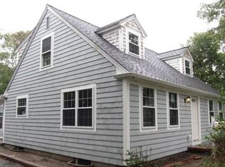 76 Pine Ave, Hyannis, MA 02601
