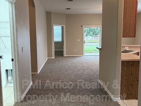 4th image of 3922 Washburn Pl