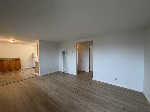 112 Montecito Ave APT 1, Pacifica, CA 94044