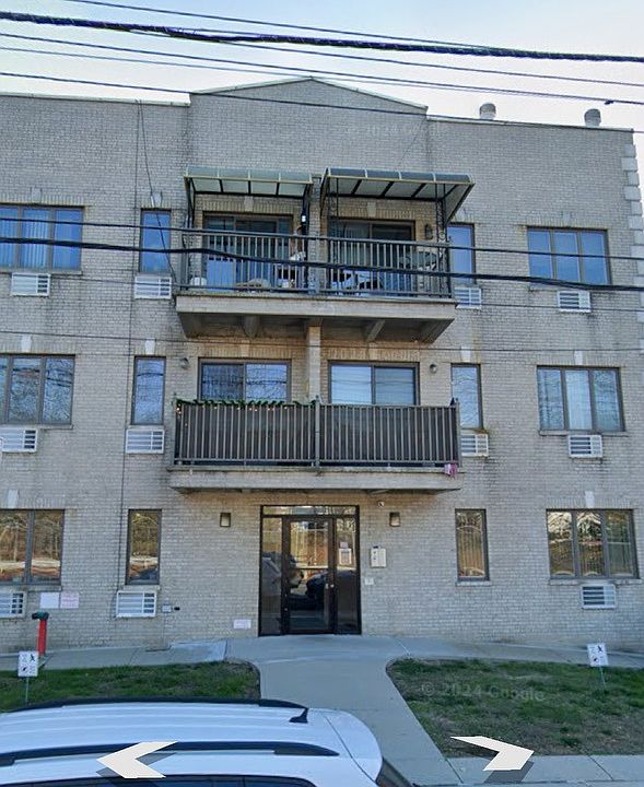 1st image of 116 Dahlgren Pl #2