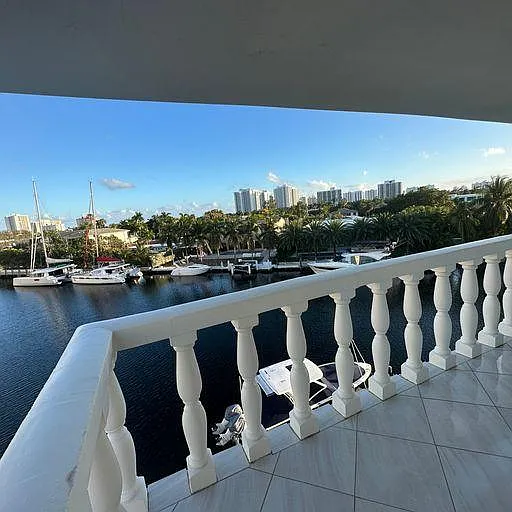 440 Paradise Isle Blvd — Photo 3