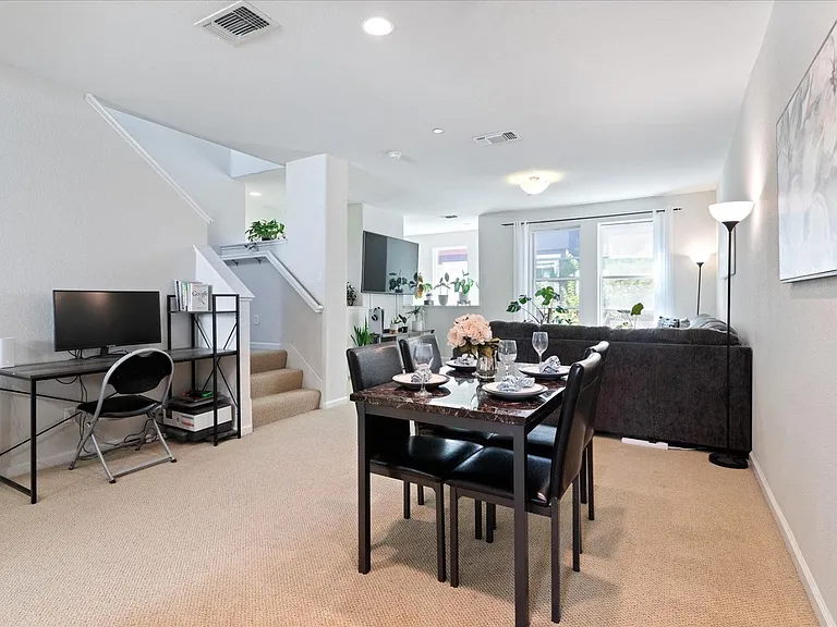 897 Alta Mar Ter — Photo 1