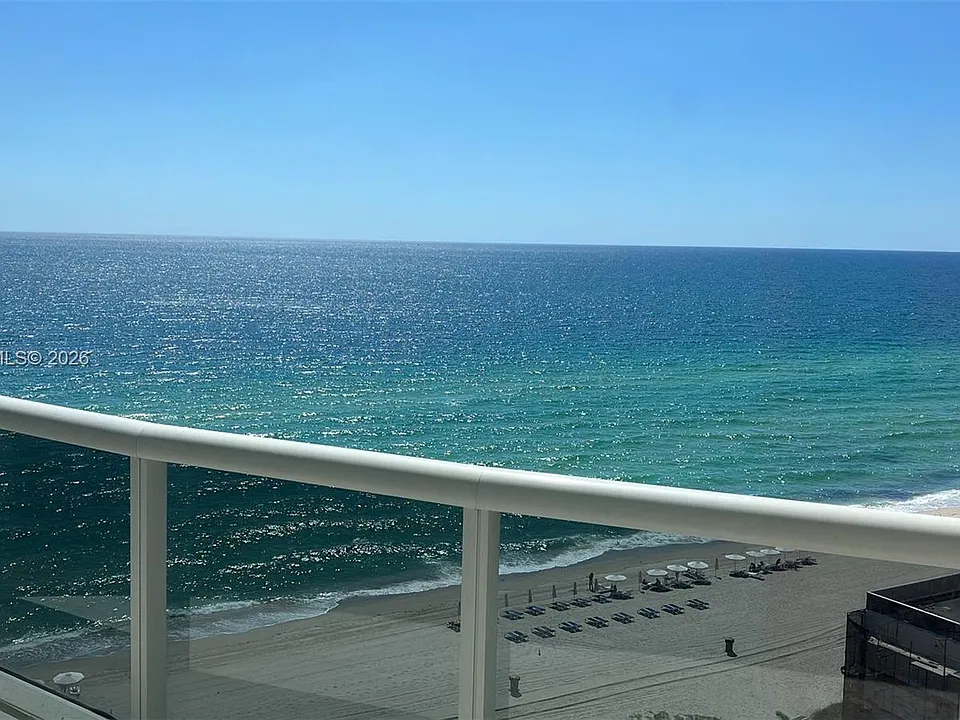 16001 Collins Ave #1007