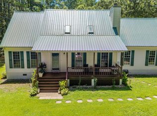 412 Trent Farm Rd, New Bern, NC 28562