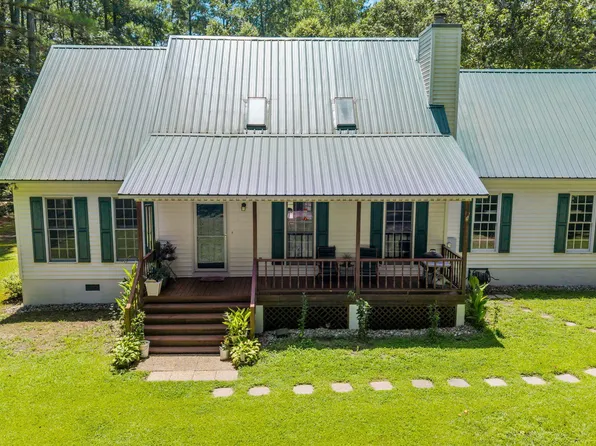 412 Trent Farm Road, New Bern, NC 28562