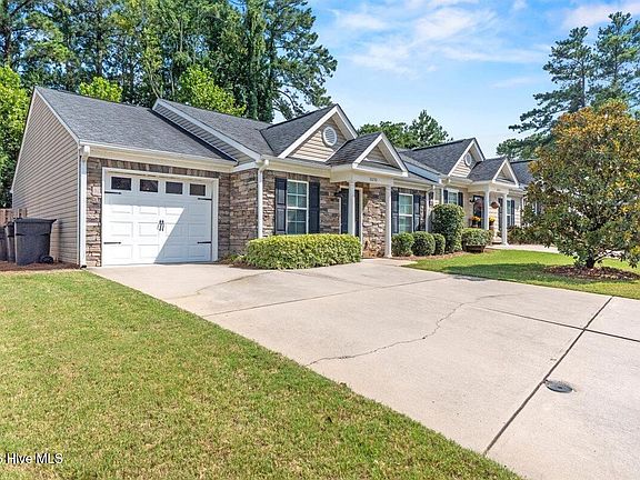 4th image of 2650 York Drive