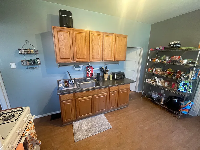 912 Ivy St #1 — Photo 10