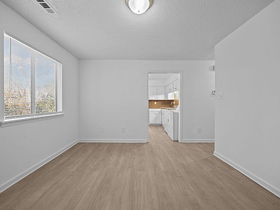 3rd image of 1011 Camden Ave #C03
