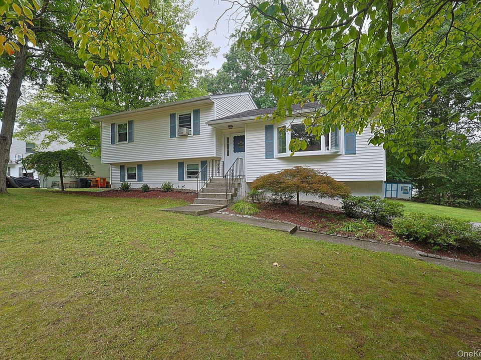 1st image of 26 Rockwood Drive
