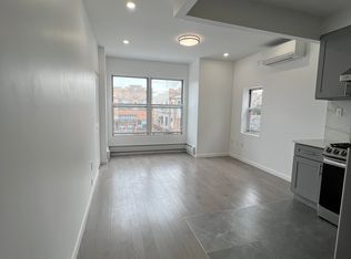 192 Bay 34 St #2, Brooklyn, NY
