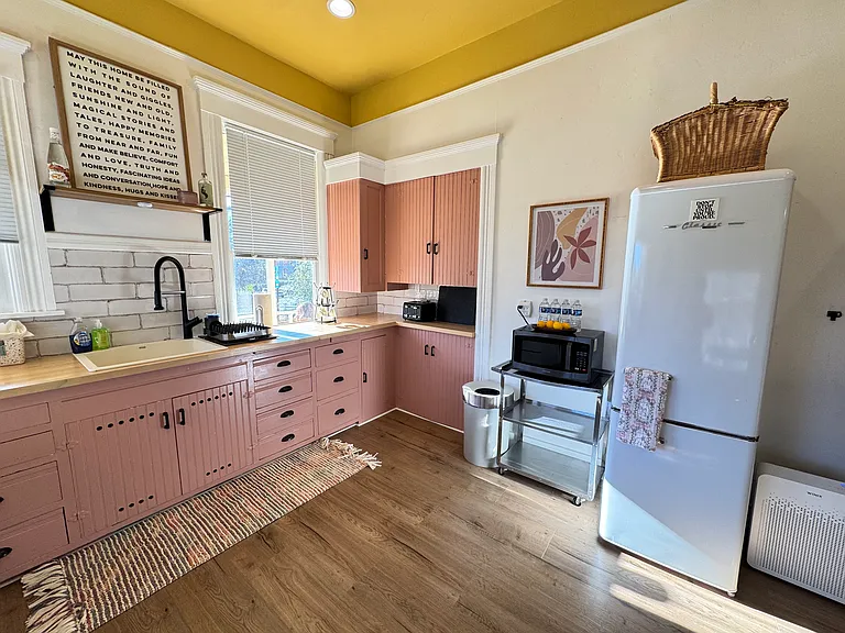 1373 Lincoln Way #B — Photo 3