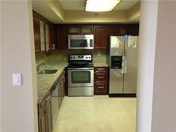 4th image of 19101 NE 36th Ct APT 2603