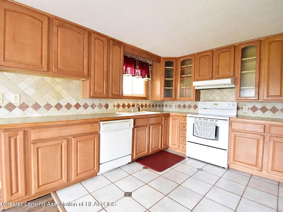 5th image of 11515 Whitney Dr