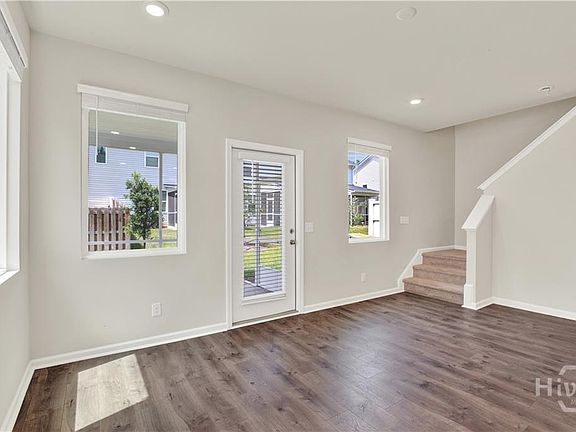 5th image of 126 Congo Ct