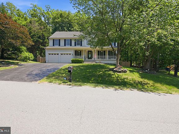 2nd image of 4 Bedford Ct