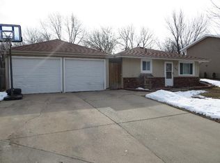 1912 SW 23rd St, Lincoln, NE 68522