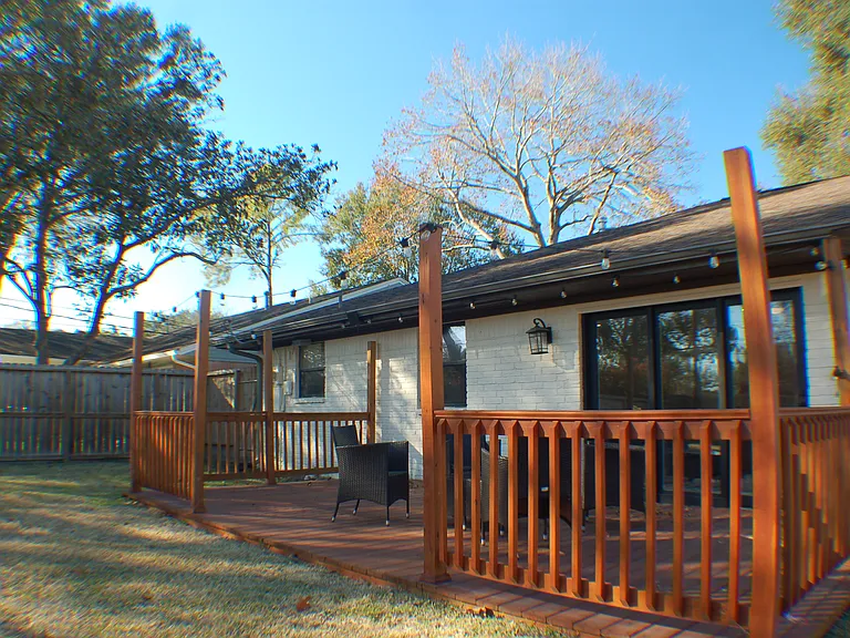 Capello Dr — Photo 17