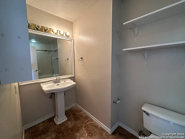 5022 River Kenton — Photo 15