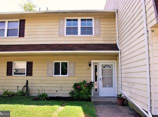8 La Cascata Tnhs, Clementon, NJ 08021