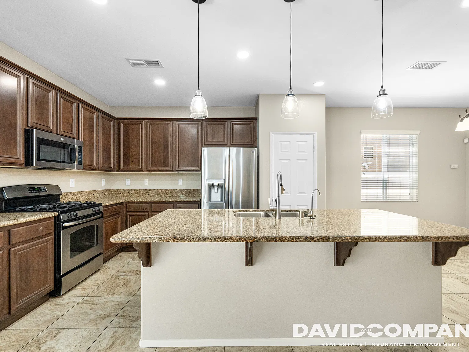 1105 North Yucca Avenue - 1 — Photo 3