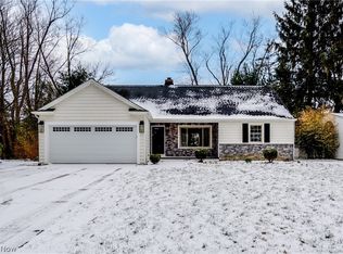 30009 Ednil Dr, Bay Village, OH 44140