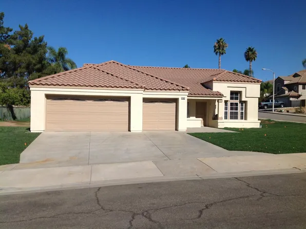 29632 Bright Spot Rd, Highland, CA 92346