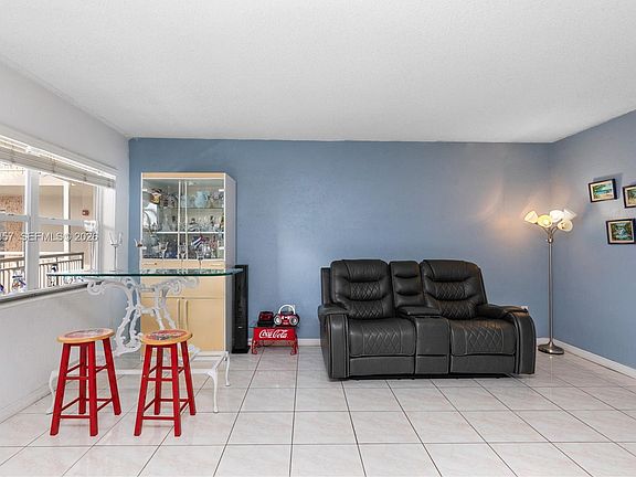 4th image of 3127 S Ocean Dr APT 219