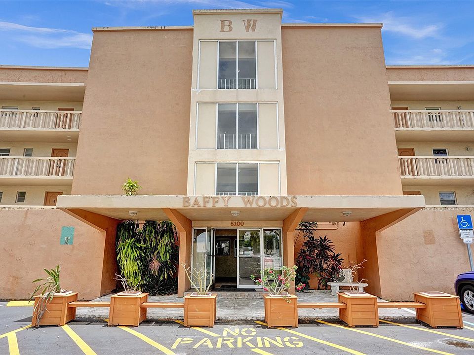 1st image of 5100 SW 90th Avenue #412