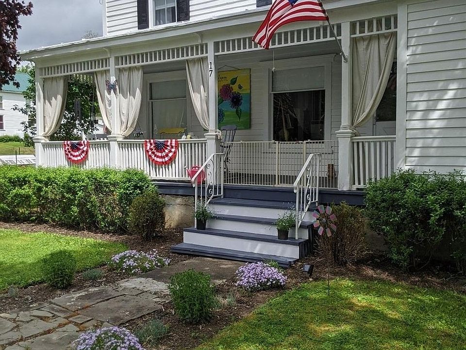 1st image of 17 Bloom St