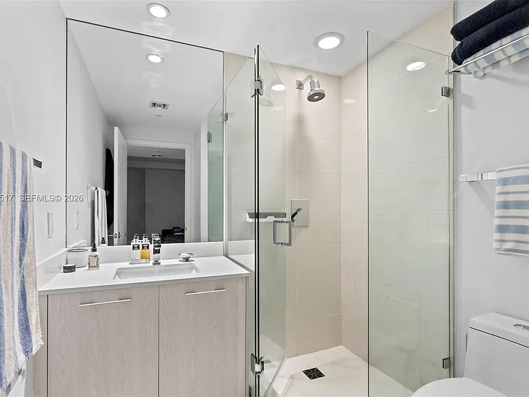 55 SW 9th St #1105 — Photo 4