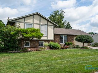 3481 Curtice Rd, Northwood, OH 43619