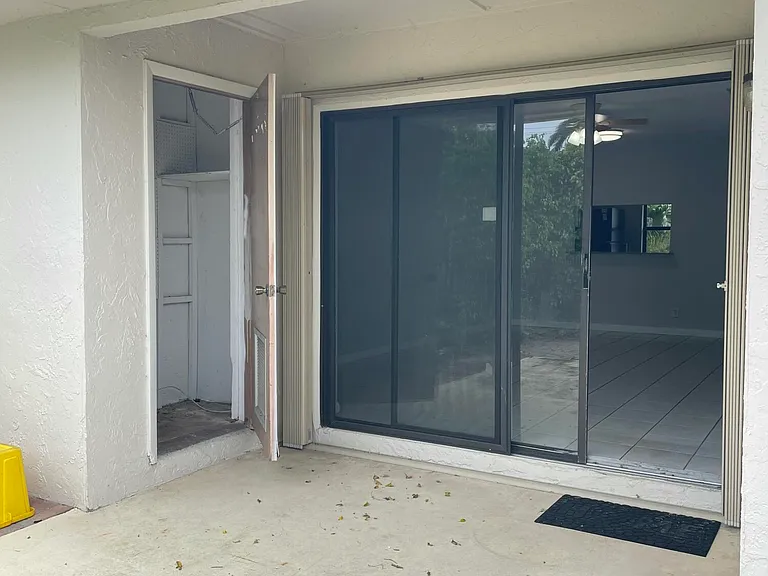 16344 Country Lake Cir — Photo 39