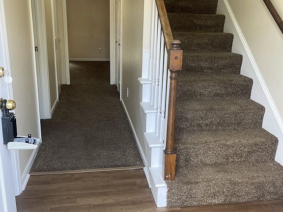 2nd image of 1133 Mountain View Dr