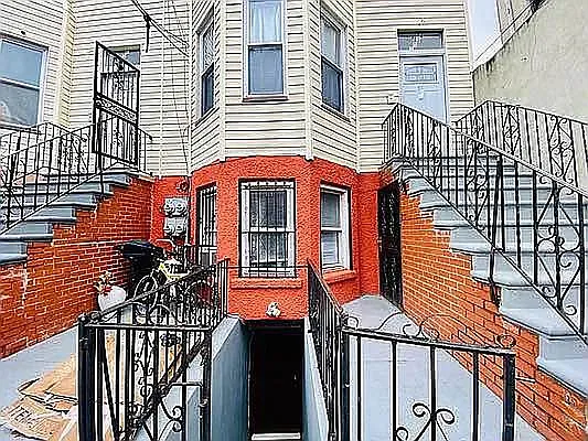 Rented by GROOME REALTY LLC | media 16