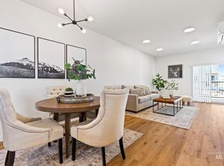 4325 N Waltz Ln, Garden City, ID 83714