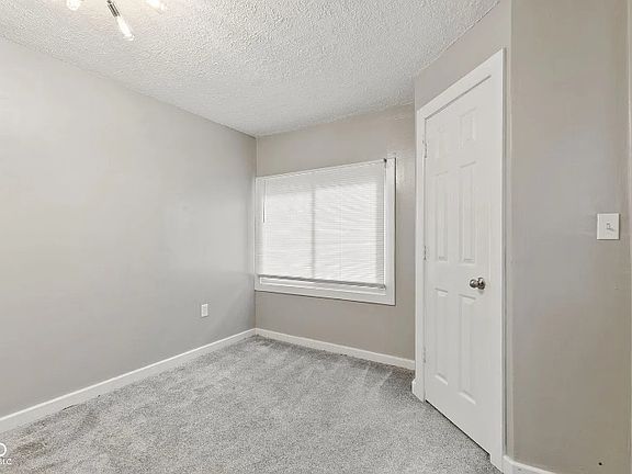 4th image of 734 Parkway Ave